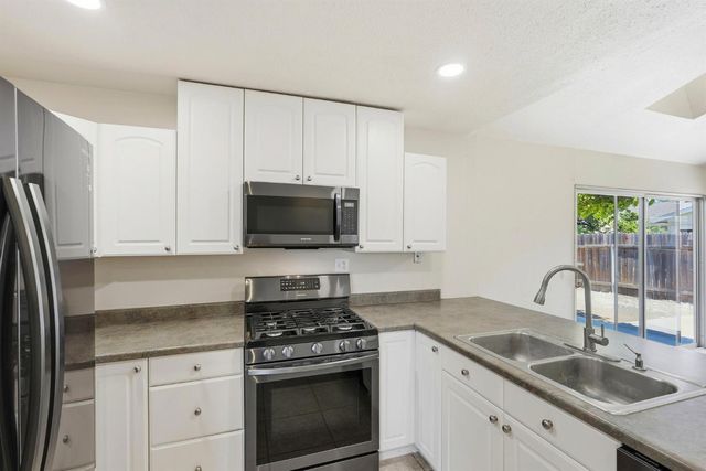 7251 Candlestick, Sacramento, CA 95842