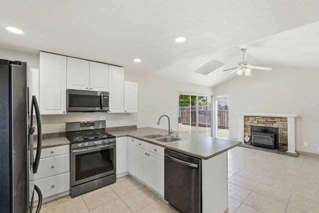 7251 Candlestick, Sacramento, CA 95842