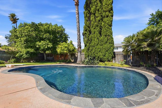 7251 Candlestick, Sacramento, CA 95842