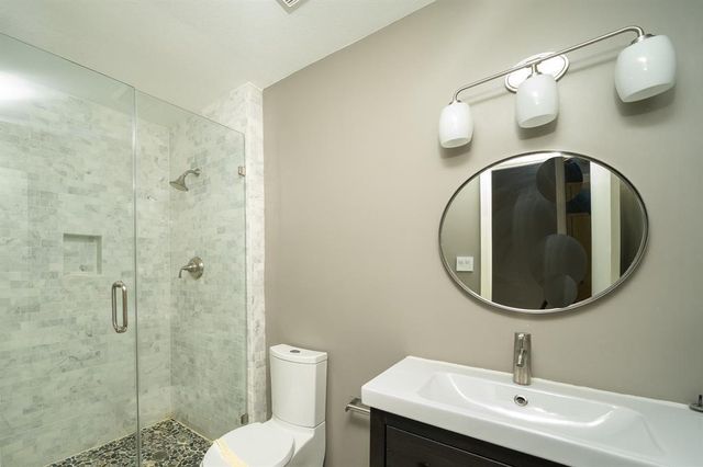 9400 Doliver Drive 34, Houston, TX 77063