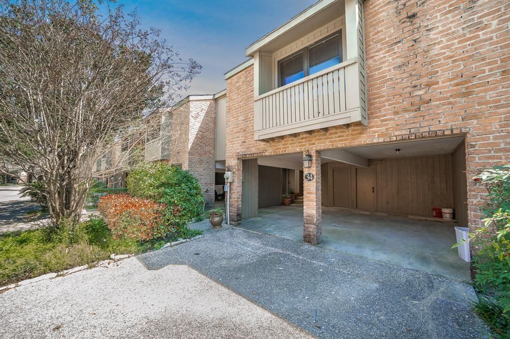 9400 Doliver Drive 34, Houston, TX 77063