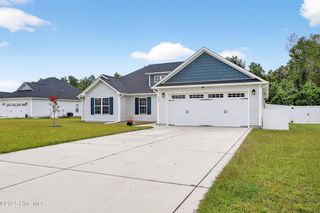 313 Lonesome Dove Court, Maysville, NC 28555