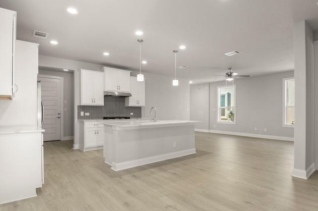 2605 Sam Bass RD 72, Round Rock, TX 78681