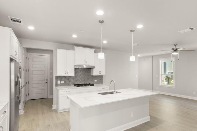 2605 Sam Bass RD 72, Round Rock, TX 78681