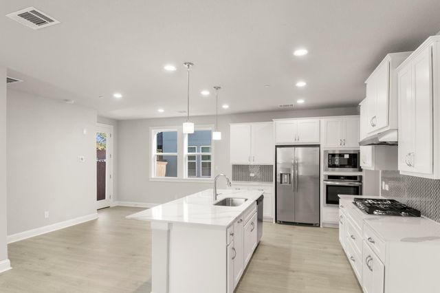 2605 Sam Bass RD 72, Round Rock, TX 78681