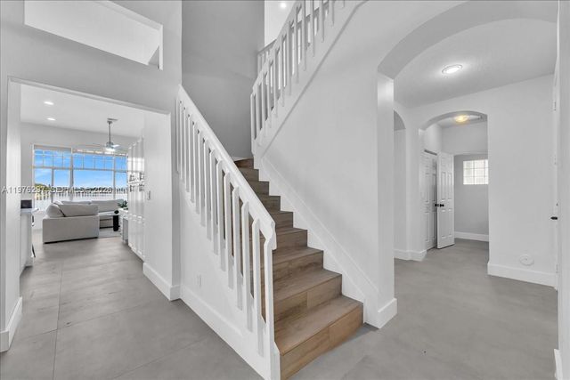 3494 Coco Lake Dr, Coconut Creek, FL 33073