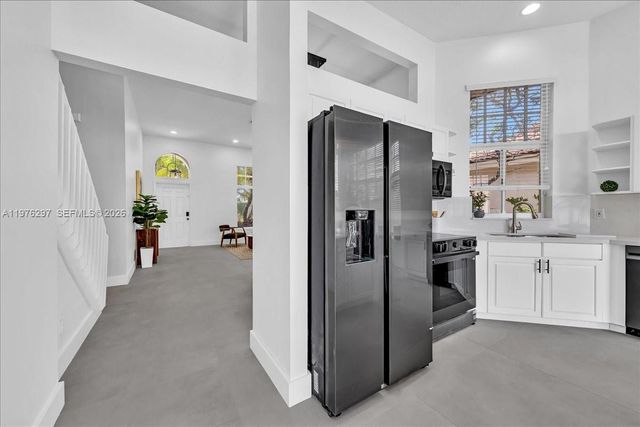 3494 Coco Lake Dr, Coconut Creek, FL 33073