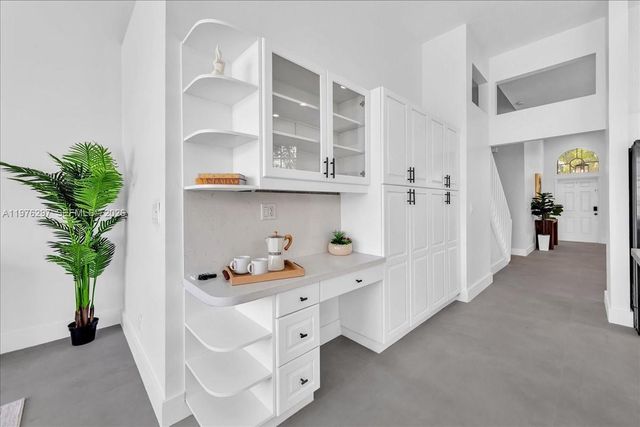 3494 Coco Lake Dr, Coconut Creek, FL 33073