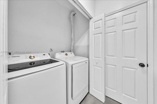 3494 Coco Lake Dr, Coconut Creek, FL 33073