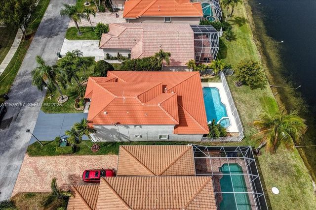 3494 Coco Lake Dr, Coconut Creek, FL 33073