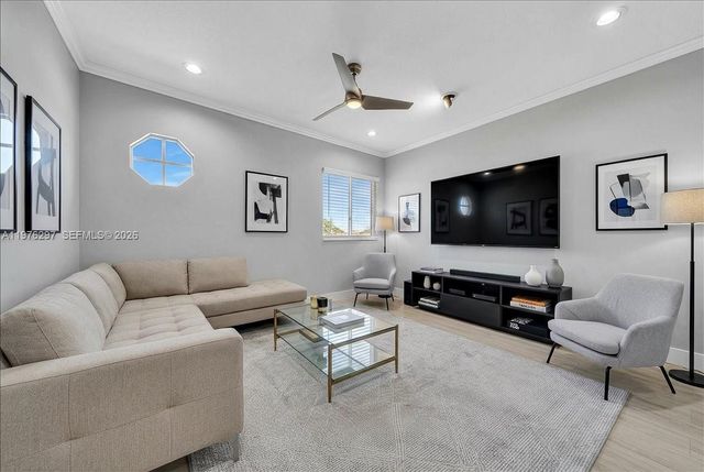 3494 Coco Lake Dr, Coconut Creek, FL 33073