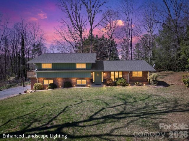 113 Brightwater Heights Drive, Hendersonville, NC 28791