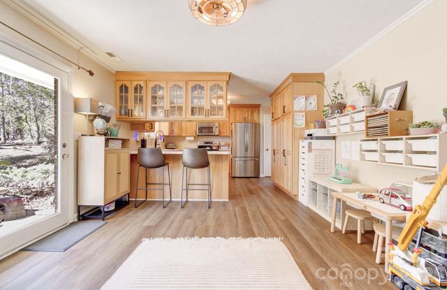 113 Brightwater Heights Drive, Hendersonville, NC 28791