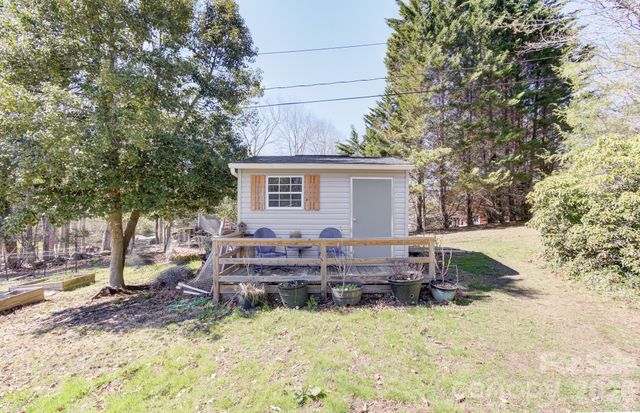 113 Brightwater Heights Drive, Hendersonville, NC 28791