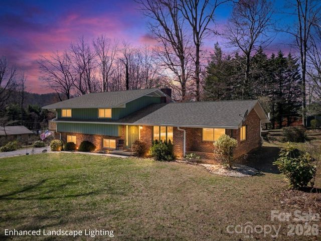 113 Brightwater Heights Drive, Hendersonville, NC 28791
