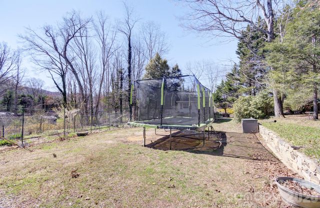 113 Brightwater Heights Drive, Hendersonville, NC 28791