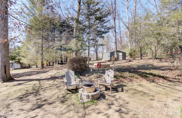 113 Brightwater Heights Drive, Hendersonville, NC 28791