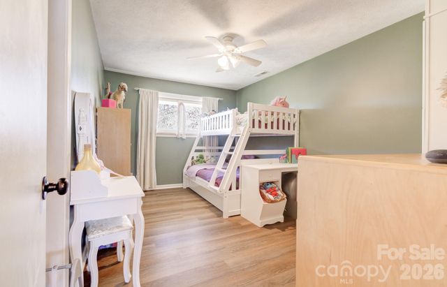 113 Brightwater Heights Drive, Hendersonville, NC 28791