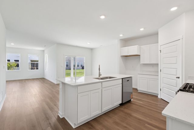 2428 Plains Drive, Pingree Grove, IL 60140