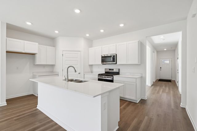 2428 Plains Drive, Pingree Grove, IL 60140