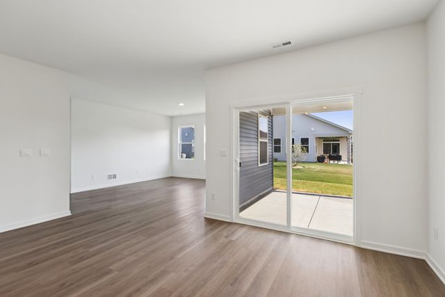 2428 Plains Drive, Pingree Grove, IL 60140