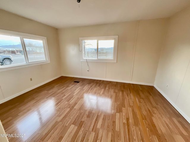 2735 Toiyabe Street, Silver Springs, NV 89429