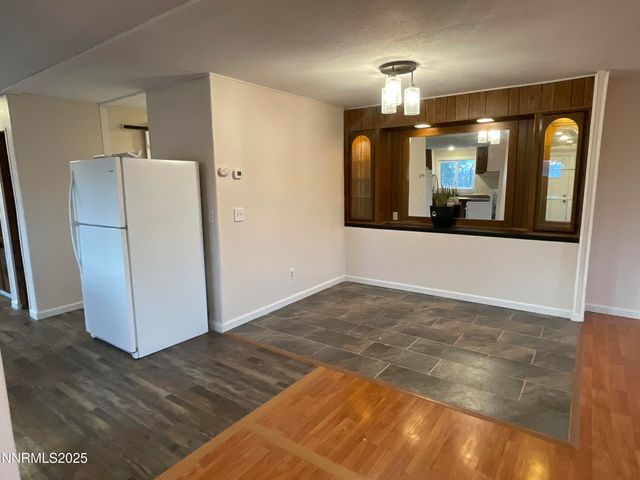 2735 Toiyabe Street, Silver Springs, NV 89429