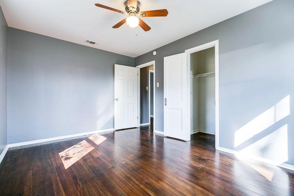 Image 15 of property listing at 1951 Guadalupe Street, San Angelo, TX 76901