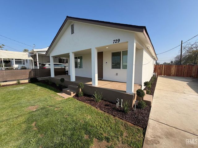 729 Sterling Road, Bakersfield, CA 93306