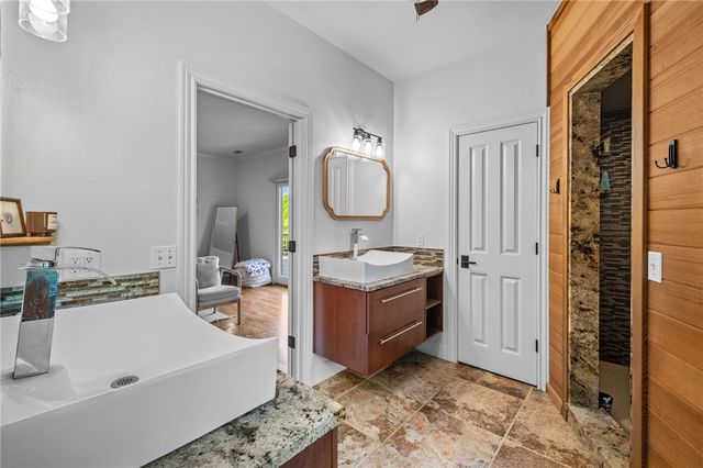 13600 Gooseberry Road, Bentonville, AR 72712
