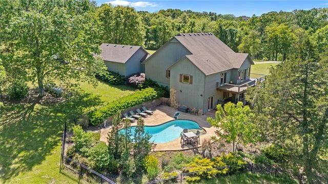 13600 Gooseberry Road, Bentonville, AR 72712