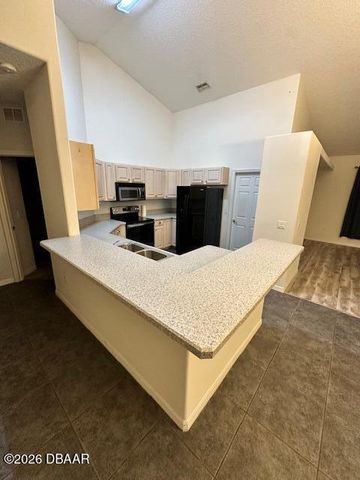 12 Zorlou Court, Palm Coast, FL 32164