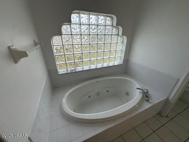 12 Zorlou Court, Palm Coast, FL 32164