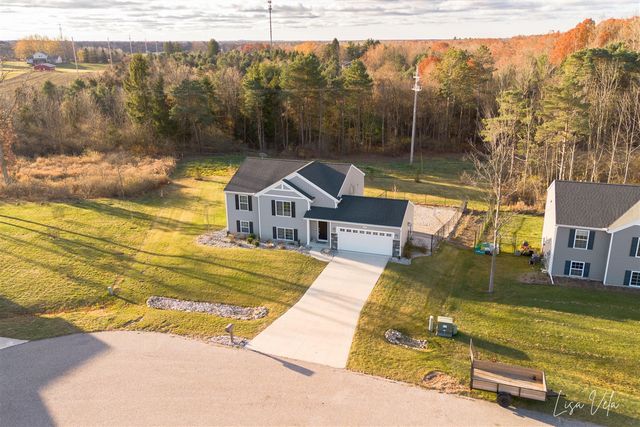 1309 Waterpoint Court, Whitehall, MI 49461