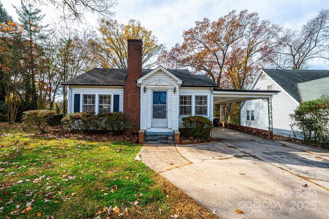 538 Salisbury Road, Statesville, NC 28677