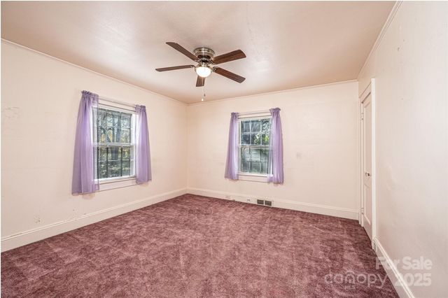 538 Salisbury Road, Statesville, NC 28677