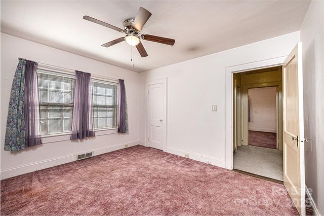 538 Salisbury Road, Statesville, NC 28677