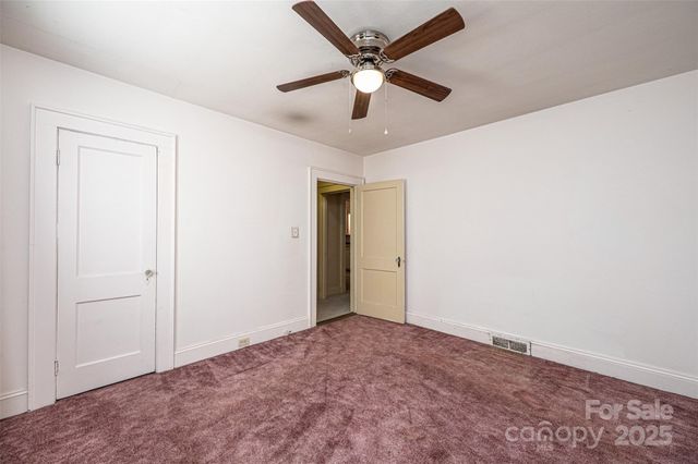 538 Salisbury Road, Statesville, NC 28677