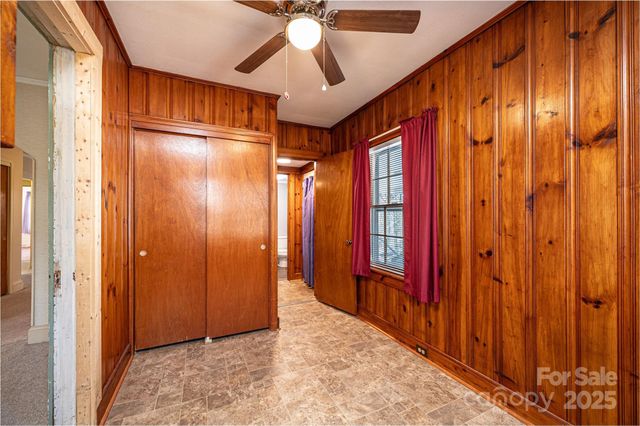 538 Salisbury Road, Statesville, NC 28677