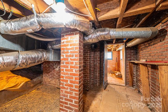 538 Salisbury Road, Statesville, NC 28677