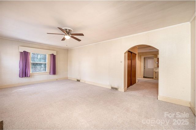 538 Salisbury Road, Statesville, NC 28677