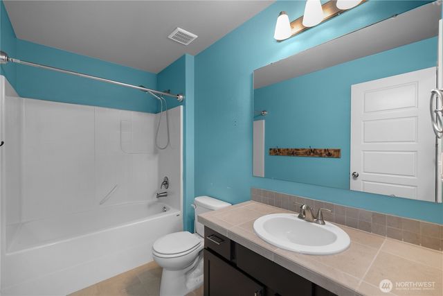 1735 Vista Loop SW, Tumwater, WA 98512