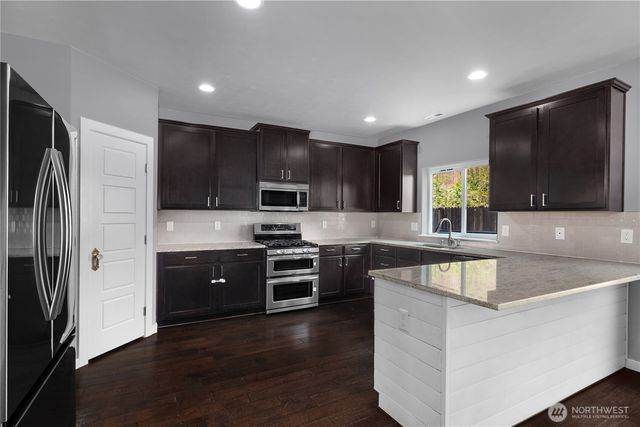 1735 Vista Loop SW, Tumwater, WA 98512