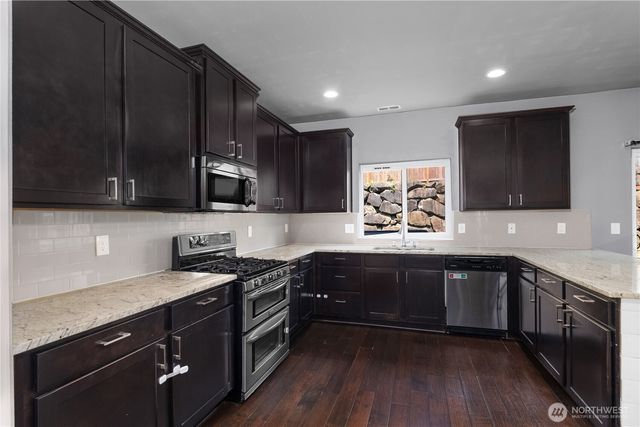1735 Vista Loop SW, Tumwater, WA 98512