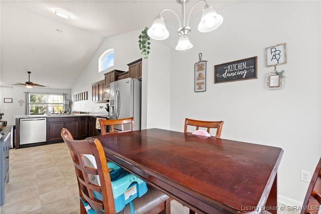 3902 Wheat Avenue, Jeffersonville, IN 47130