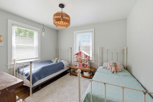 1703 Riverside Dr, Nashville, TN 37216