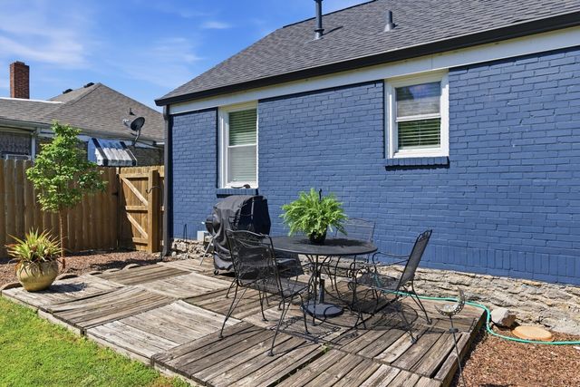 1703 Riverside Dr, Nashville, TN 37216