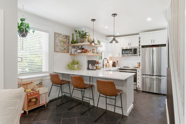 1703 Riverside Dr, Nashville, TN 37216