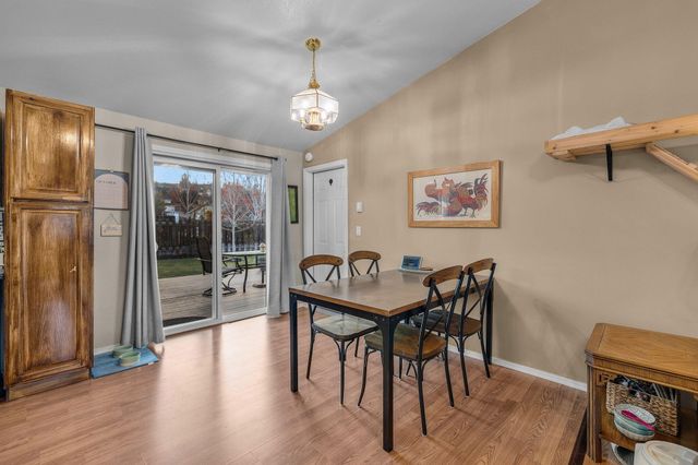 3248 SW Salmon Avenue, Redmond, OR 97756