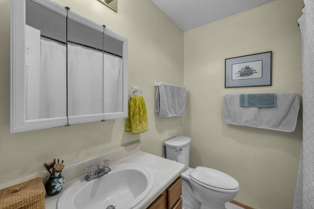 3248 SW Salmon Avenue, Redmond, OR 97756